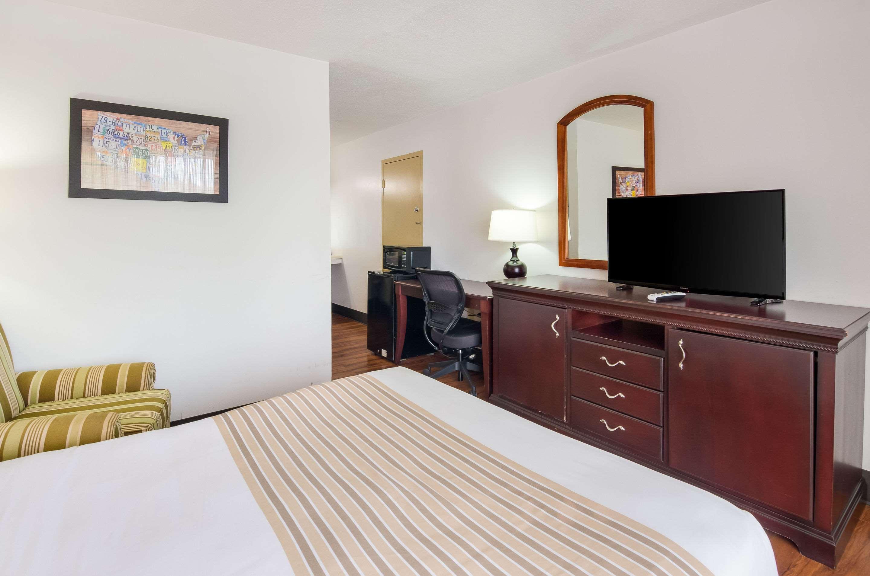 Econo Lodge Marion I-81 Bagian luar foto