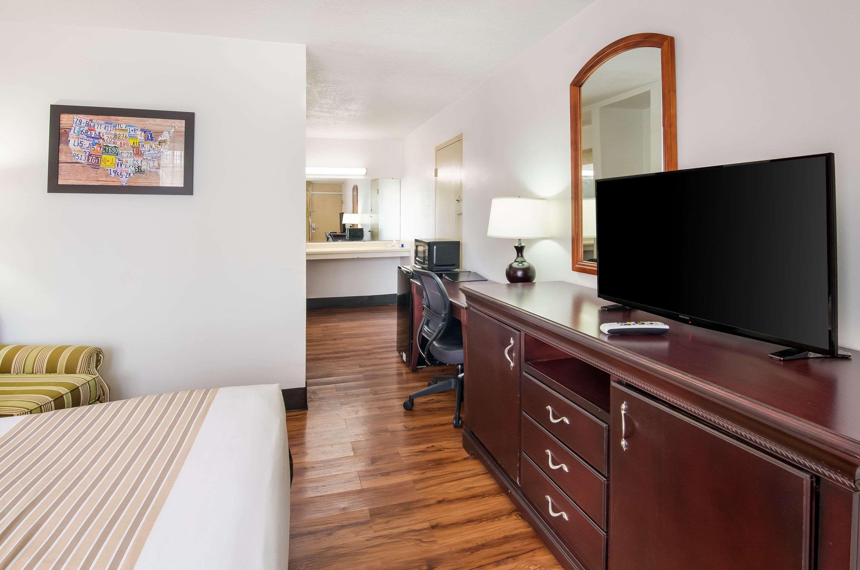 Econo Lodge Marion I-81 Bagian luar foto