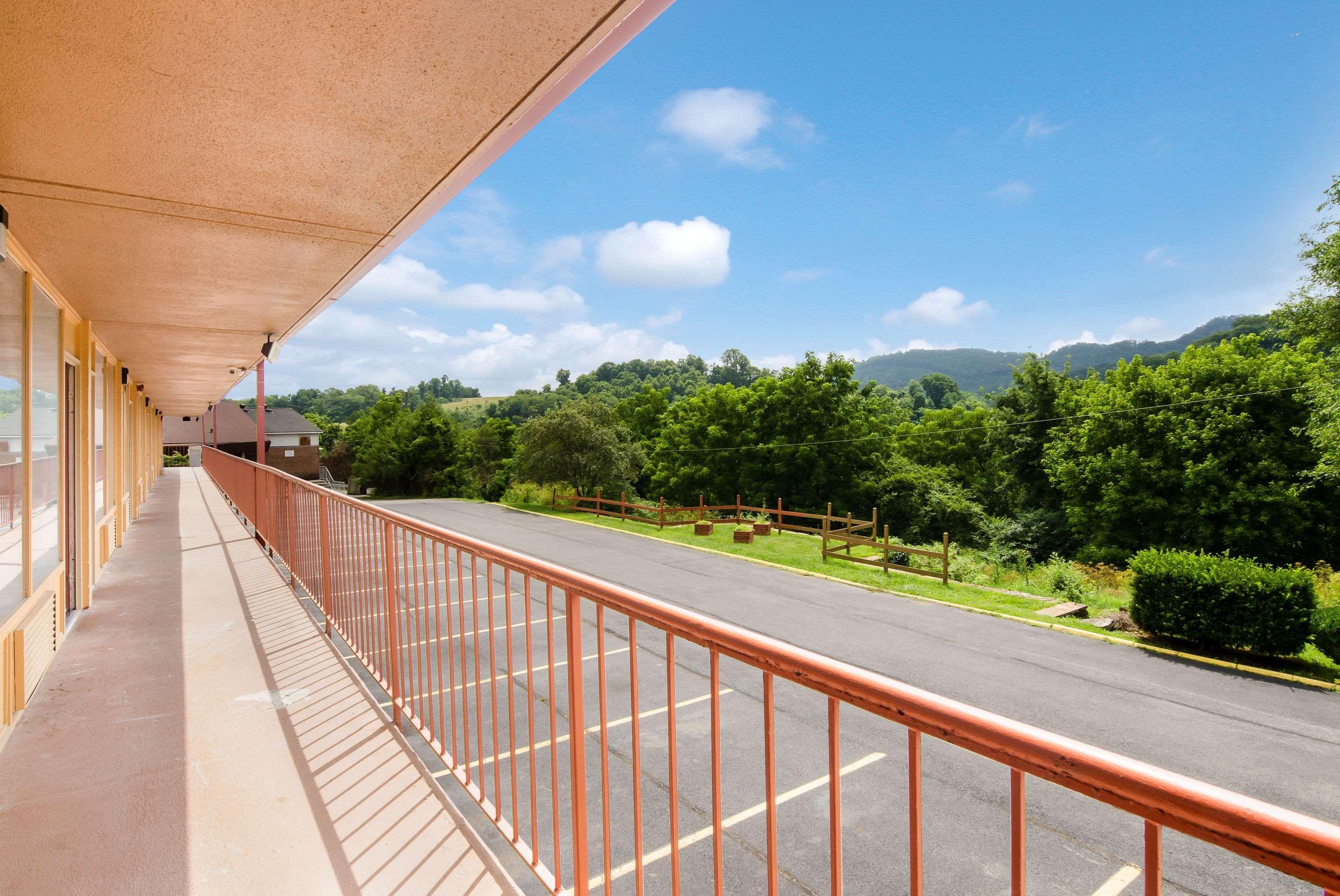 Econo Lodge Marion I-81 Bagian luar foto