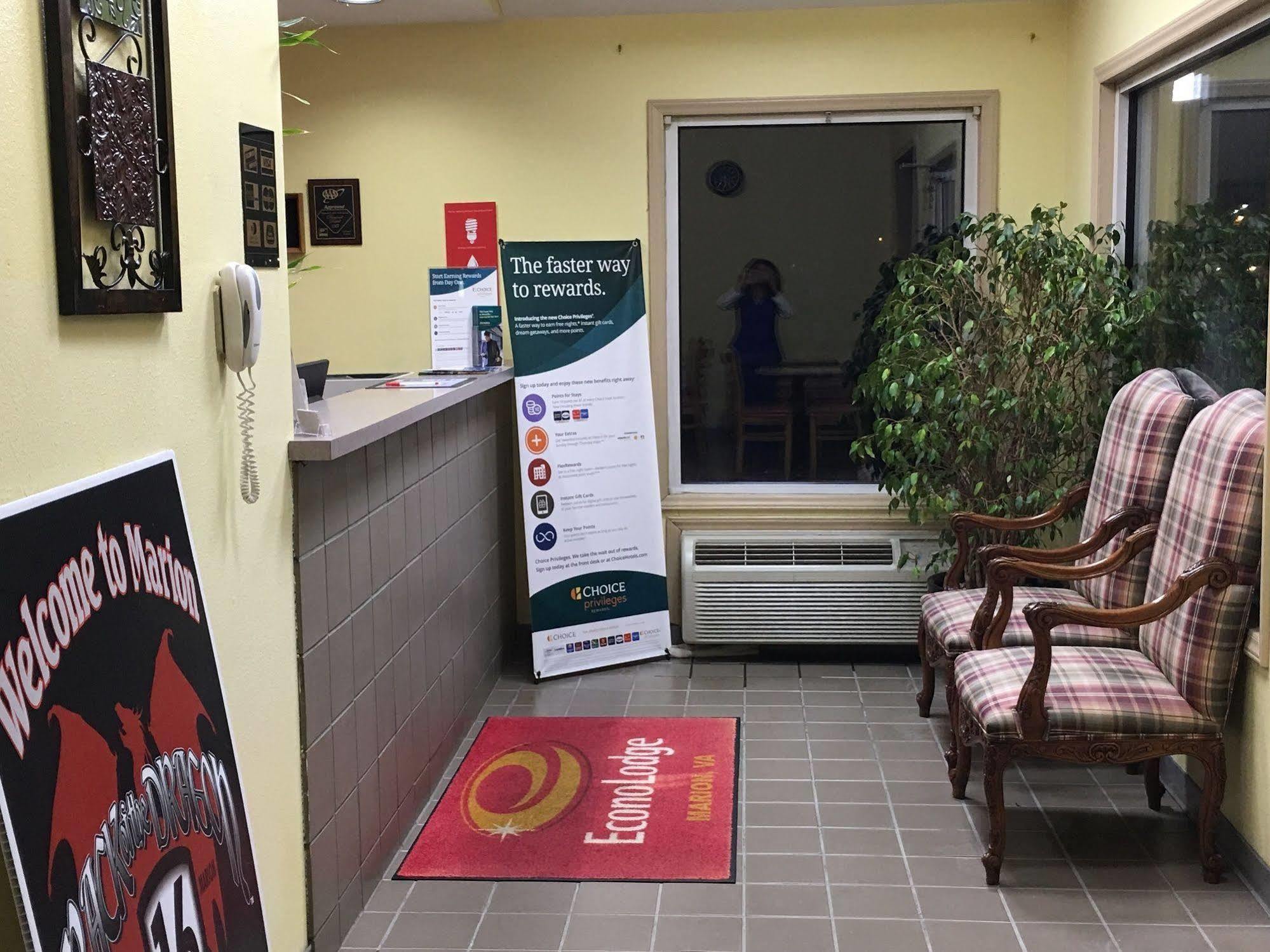 Econo Lodge Marion I-81 Bagian luar foto