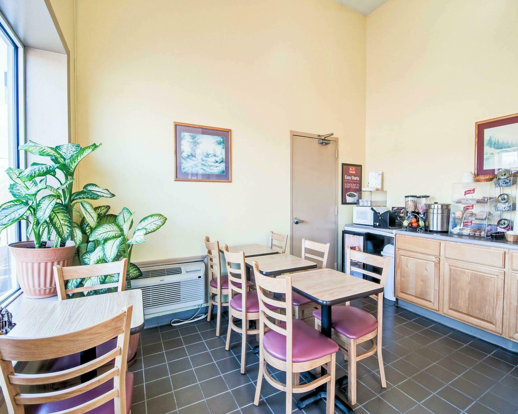 Econo Lodge Marion I-81 Bagian luar foto