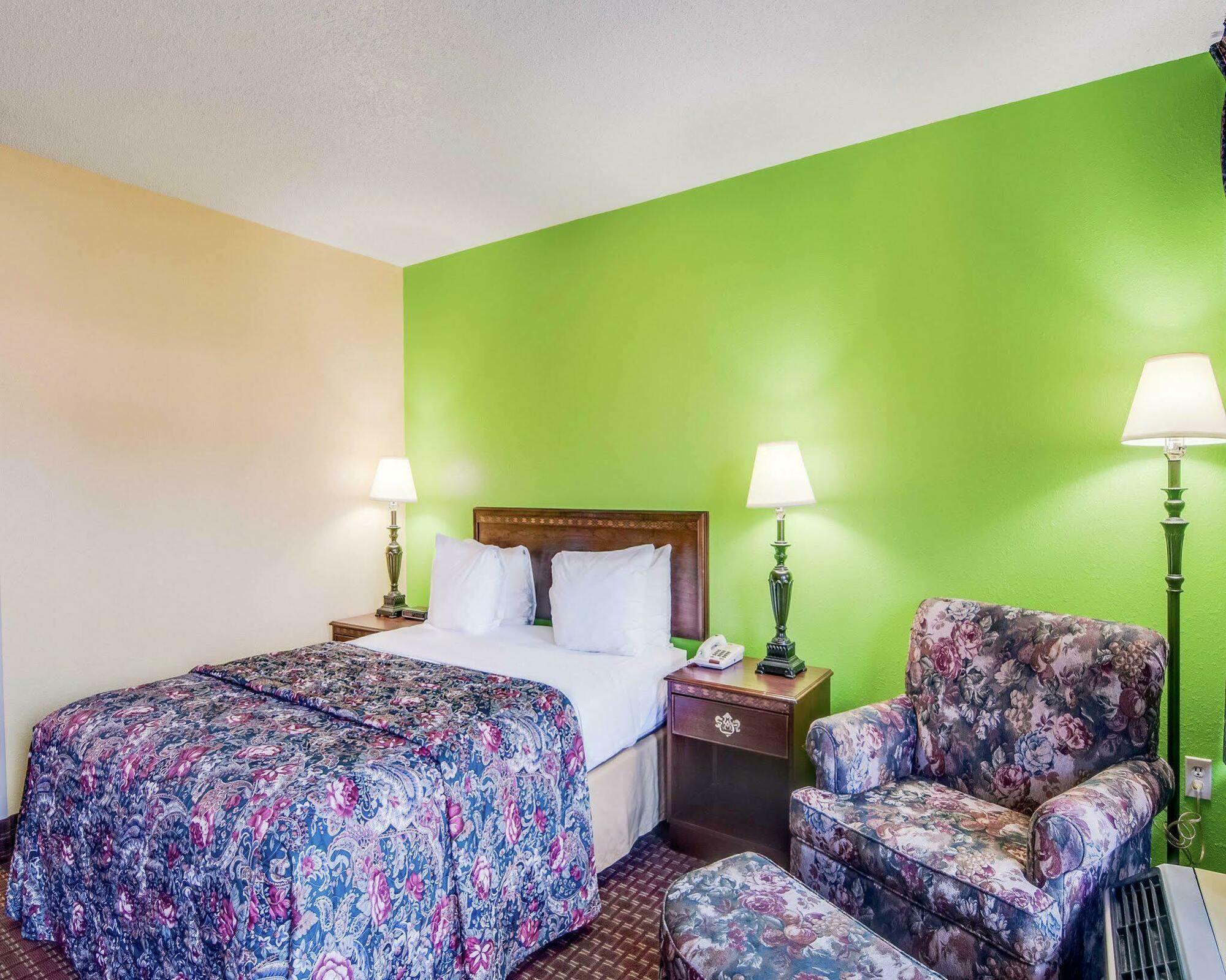 Econo Lodge Marion I-81 Bagian luar foto
